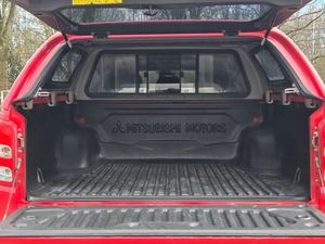 USADO LHD/RHD 2017 MITSUBISHI L200 - Product Image 5