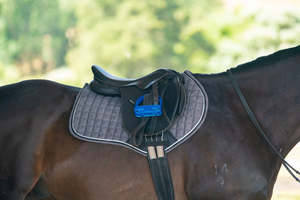 Tapis de cheval de dressage en daim olive Tapis de selle élégants - Product Image 5