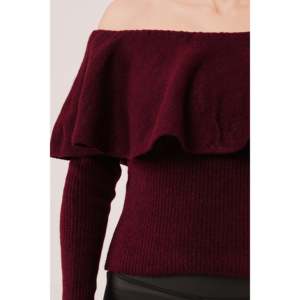Suéter Borgoña con Cuello Madonna y Detalle de Volantes al por Mayor para Mujer - Product Image 3