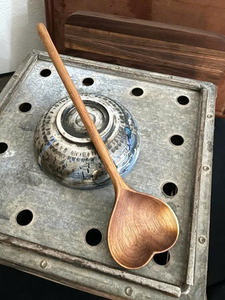 Cuillère en bois artisanale pour ustensiles de cuisine, service à manger et usage culinaire - Product Image 4