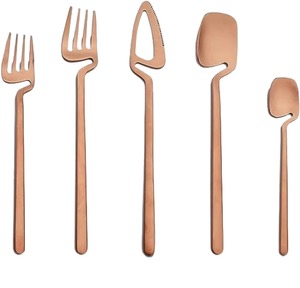 Ensemble de 4 couverts en acier inoxydable avec poignées en métal Table à manger parfaite Ustensiles de cuisine Usage quotidien Couverts plaqués couleur argent - Product Image 6