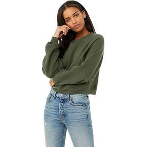 Sudadera raglán recortada de gran tamaño para mujer, sudadera holgada larga de entrenamiento con estilo, Sudadera corta con logo de cuello redondo raglán - Product Image 5