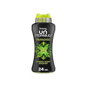 Añade la fragancia Exotic Paradise mientras las perlas aromáticas Downy Unstopables Paradise suavizan las telas. - Product Image 1