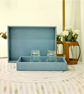 Bandeja de servicio de cuero MDF de madera hecha a mano Juego de 2 Características decorativas - Product Image 1