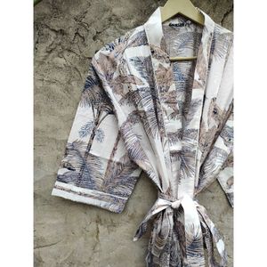 Kimono suave de algodón orgánico 100% con patrón Floral con cierre de cordón y cuello en V de longitud completa de verano para mujer - Product Image 5