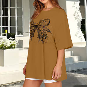 Camiseta de gran tamaño de tela suave Trajes de moda diaria Camiseta de gran tamaño de manga corta para un estilo fresco y relajado - Product Image 3