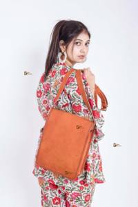 Nouveau Style Vintage sac à main en cuir de chèvre élégant sac à bandoulière couverture de téléphone étuis Multi utilisations femmes sacs - Product Image 5