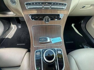 2019 abordable mMerc-edess-bBe-nzz Classe C C 300 Berline 4D - Product Image 6