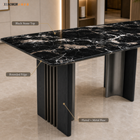 Table à manger rectangulaire moderne de luxe en marbre noir 8 places avec base en métal et bois pour hôtel, villa, restaurant, salles à manger