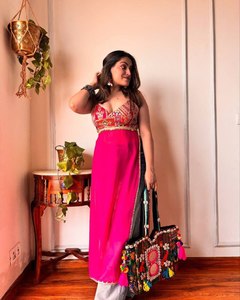 Exclusive Stitched <b>Kurti</b> for Upcoming Navratri Season Modern Indian Pakistani Style Heavy Georgette Fabric Embroidery Work Reyon - Product Image 2