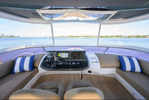 Modern Luxury Yacht Outboard Motorboat FRP Transparent Acrylic Side <b>Panel</b> Custom <b>Window</b> Glass Replacement for Leisure Cruising - Product Image 2