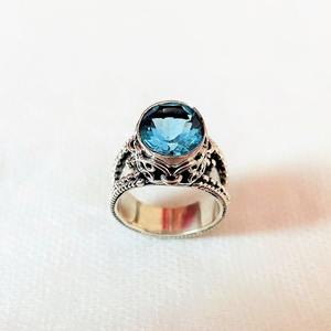 แหวนสัญลักษณ์บุษราคัมสีฟ้าของสวิสแบบพรีเมี่ยมสำหรับผู้หญิงเงินสเตอร์ลิงออกซิไดซ์ทรงรีตัดเป็นของขวัญแบบโบฮีเมียน - Product Image 1