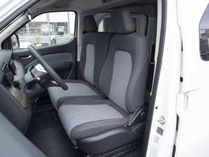 Mini-fourgonnette électrique d'occasion Rui-chi R5 2025 à vendre à prix réduit pour le transport de marchandises avec une autonomie de 201-300 km et un moteur de 120 kW - Product Image 3