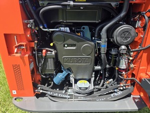 2025 Kubota SSV75 Minicargadora-Potente cargadora compacta 74HP para construcción y agricultura - Product Image 5
