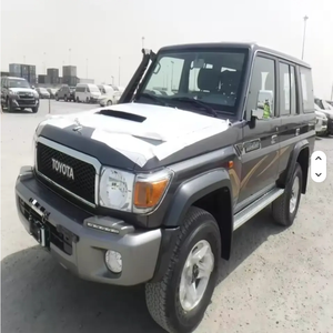 Venta Rápida de Camionetas TOYOTA Land Cruiser USADAS de Doble Cabina - Product Image 4