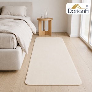 Tapis rectangulaire uni DarianA, tapis moderne à poils ras, antidérapant avec dos en caoutchouc, tapis de salon en polyester, épaisseur moyenne - Product Image 1