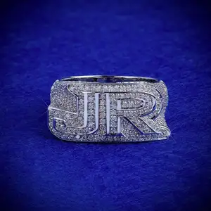 Jr Aangepaste Brief Hiphop Sieraden Ring Kleurloze Ronde Geslepen Moissanite Diamanten Ring Witgouden Ring