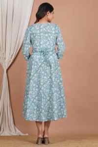 Vestido Largo con Estampado Floral de Jaipur, Especialmente Diseñado para la Lactancia con Cierre, para Mujeres en el Período Posparto - Product Image 4