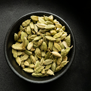 Cardamome Aromatique Premium Fraîche et Brute 100% Pure 7mm Gros Calibre Vente en Gros Épice d'Exportation pour Importateurs de Djeddah - Product Image 3