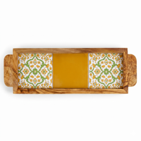 Plateau de service carré élégant et esthétique - Plateau ottoman personnalisé en bois d'olivier et céramique, écologique et durable pour la décoration de table basse moderne