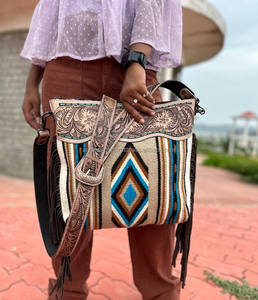 Nouvelle arrivée sacs à main usinés à la main à franges couverture de selle aztèque sacs à bandoulière conception unique de bohème sacs élégants et vintage pour femmes - Product Image 2