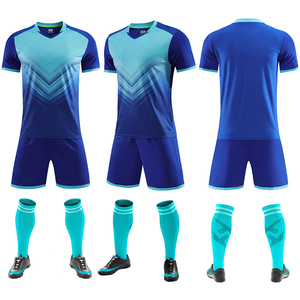 Gran oferta, conjunto de uniforme de fútbol transpirable, ropa de fútbol personalizada con personalización de nombre - Product Image 5