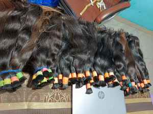 Extensions de cheveux vierges indiens brun clair cheveux bruts de temple faisceaux longue longueur donneur unique approvisionnement en vrac de vendeur de couleur naturelle - Product Image 3