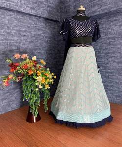 Colección de tendencias indias Diseñador Lehenga Mujeres y niñas Use Party Wear Lehenga Choli con blusa en venta al por mayor Alphanumero - Product Image 6