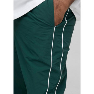 Pantalon en nylon de grande taille avec passepoil pour hommes, léger, à séchage rapide, pour la gym, le fitness et le streetwear, avec logo personnalisé - Product Image 3