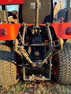 Tractor Subcompacto 4x4 BX1860 de 2012 con Cargador Frontal - 18 HP, Utilidad Eficiente en un Diseño Compacto - Product Image 4