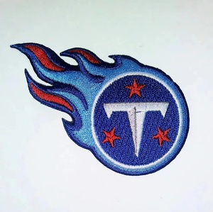 Etiqueta de punto personalizada, pegatina troquelada de punto, parche de tela tejido personalizado, parche bordado, parche de vinilo 3D de PVC, parche de silicona para ropa - Product Image 1