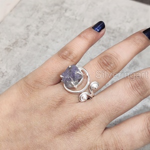 Bague pour femme en argent sterling 925, ajustable, avec pierre brute naturelle de Tanzanite, pierre de naissance de décembre, design de créateur - Product Image 4