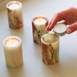 Porte-bougie votif en marbre design, fait main, résistant à la chaleur, idéal pour des soirées douillettes, améliore l'ambiance, éclairage doux et apaisant - Product Image 2