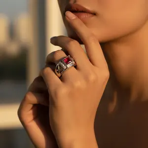 Anillo de Plata con Rubíes para Hombre, Incrustaciones de Piedras Cuadradas a la Moda con Baño de Oro, Joyería de Acero Inoxidable Elegante y Moderna, Regalo - Product Image 2