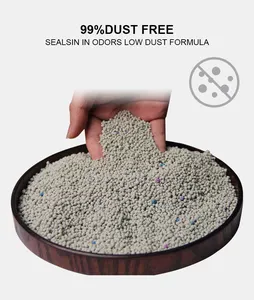 Produsen OEM debu rendah ramah lingkungan 1-3mm bentuk bola kotoran kucing pasir berwarna-warni kotoran kucing bentonit