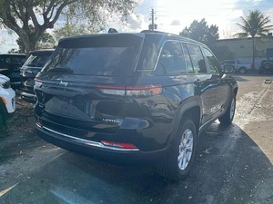 Qualité d'occasion Jeeppp Grand Cherokeees RHD New Altitude 4x4 3.6L Essence 8 vitesses à 5 places Jeep - Product Image 3