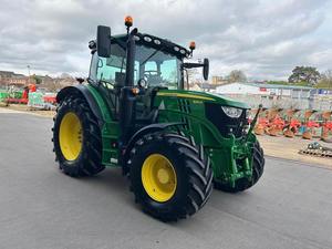 Tractor de ruedas usado Johnn Deerr 6130R a la venta - Product Image 2