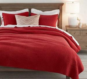 Kantha ผ้าห่มไหมจีนสีแดง,เครื่องนอนสีขาวแบบย้อนกลับเย็บด้วยมือผ้าห่มนุ่ม - Product Image 1