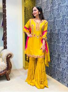 ชุดชาราราแขนยาวปักลายชีนอนสุดหรู พร้อมผ้าคลุมไหล่ สีส้ม - Product Image 6