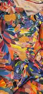 Vestido de escote con borde dorado y yugo floral de lujo estilo informal con cuentas a mano - Product Image 6