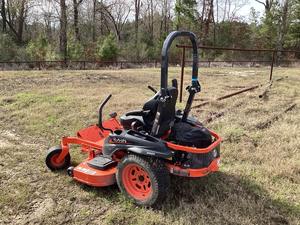 Tondeuse autoportée à rayon de braquage zéro KUBOTA ZD1211 2025 de haute qualité, performances puissantes, moteur diesel 18-24,8 CV, construction métallique, 40-70 cm - Product Image 1