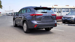 Tout Nouveau Toyota Highlander GLE 2.5L Hybride 4x4 Toit Ouvrant Spécifications GCC SUV 199ch 4 Cylindres Transmission Automatique Conduite à Gauche 2023 - Product Image 2