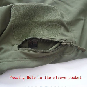 แจ็คเก็ตทหารมีฮู้ดสำหรับฤดูหนาว ลดราคาพิเศษ พร้อมโลโก้ด้านหน้า แห้งเร็ว กันลม ระบายอากาศได้ดี รับผลิตตามแบบ ขายส่งจากโรงงาน - Product Image 6