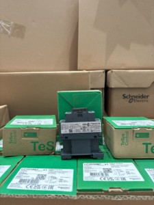 คอนแทคเตอร์ Schneider TeSys Deca 3P(3NO) AC-3/AC-3e รุ่น LC1D18M7 LC1D09M7 LC1D12M7 LC1D25M7LC1D40AM7 <=440V AC - Product Image 5