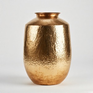 Opaline Root Premium Vessel Opulent Grace Tall Bronce Acabado Diseñador Jarrón de metal Exquisito acento hecho a mano para la decoración del hogar - Product Image 2