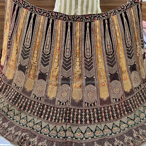 Tela Lehenga 11000 de terciopelo Premium con pasta cortada Jarkan Work 3,5 M Flair Rajwadi Concept Choli and Butti Border Dupatta - Product Image 3