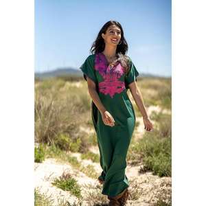 Robe maxi kaftan brodée pour femmes, mélange de coton vert, longue tenue de plage, kaftan de villégiature, tenue ethnique bohème - Product Image 2