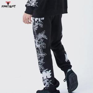 Chándales transpirables de tela de poliéster liso con logotipo personalizado de nuevo diseño, ropa deportiva, chándales ajustados para hombre - Product Image 5