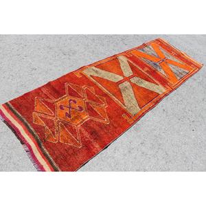 Tapis turc vintage 2,9x9,4 pi (89x286 cm), tapis Herki rouge orange à motifs floraux - Product Image 2