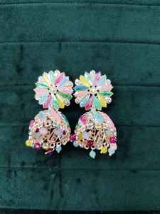 Fournisseur de boucles d'oreilles Jhumka Jhumki en or plaqué indien, bijoux de mariée indiens pour mariage, ensemble de bijoux de mode festif - Product Image 3